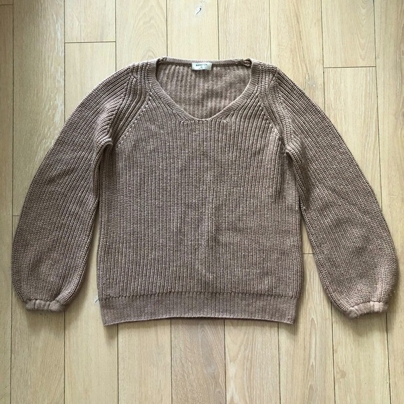 Aritzia Babaton 100% Merino Wool Balloon Sleeve Sweater in Light Brown Size XS - Picture 1 of 10